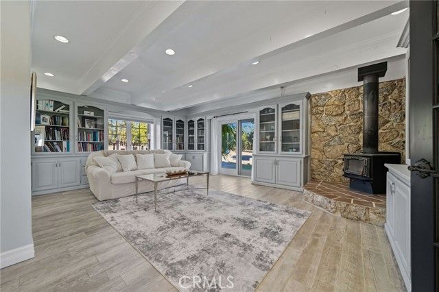 1121 Oak Valley Drive, Yreka, CA 96097