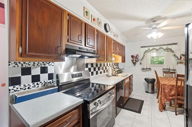 942 Goodhue Circle, Forest Park, OH 45250