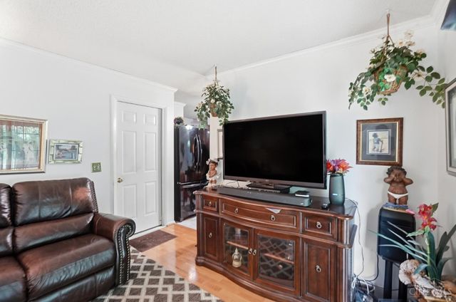 942 Goodhue Circle, Forest Park, OH 45250