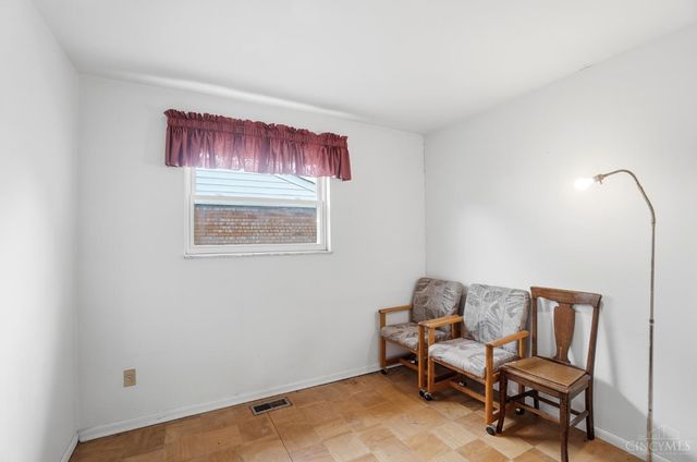 942 Goodhue Circle, Forest Park, OH 45250