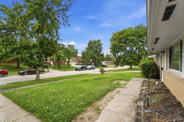 942 Goodhue Circle, Forest Park, OH 45250