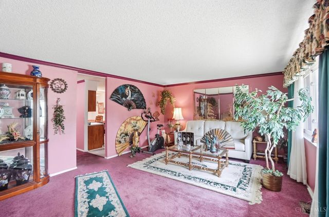 942 Goodhue Circle, Forest Park, OH 45250