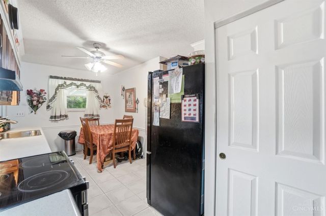 942 Goodhue Circle, Forest Park, OH 45250