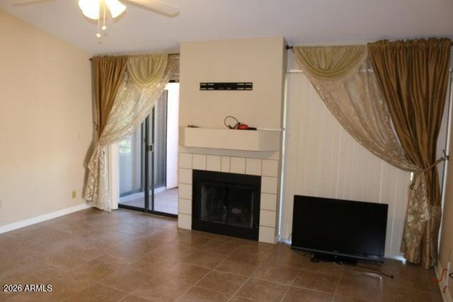 9750 N 94TH Place 208, Scottsdale, AZ 85258