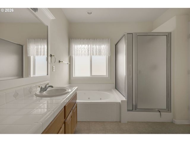 17718 Ne 38TH Way, Vancouver, WA 98682