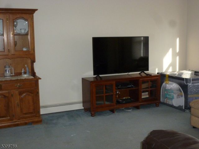 53 Ute Ave, Parsippany-troy Hills Twp., NJ 07034