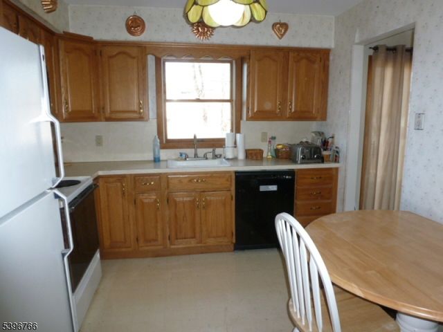 53 Ute Ave, Parsippany-troy Hills Twp., NJ 07034