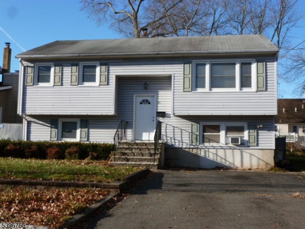 53 Ute Ave, Parsippany-troy Hills Twp., NJ 07034