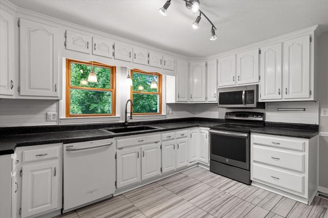 7339 S Dent Road, Hixson, TN 37343