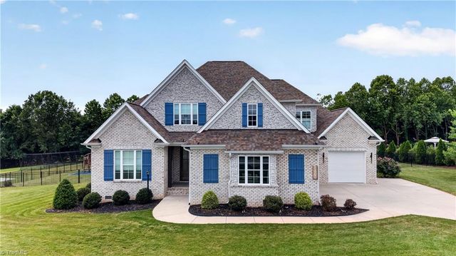 8403 Wolf Ridge Trail, Oak Ridge, NC 27310