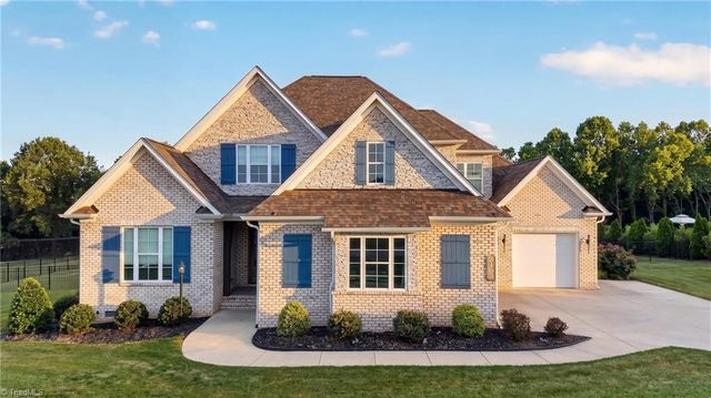8403 Wolf Ridge Trail, Oak Ridge, NC 27310