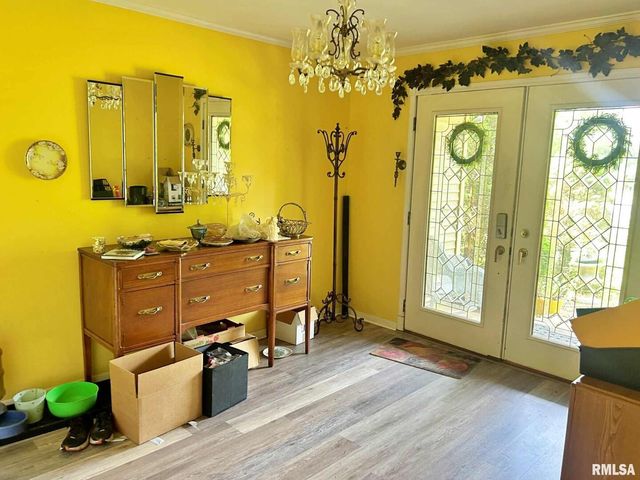 27 Grasty Road, Golconda, IL 62938