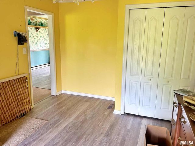 27 Grasty Road, Golconda, IL 62938