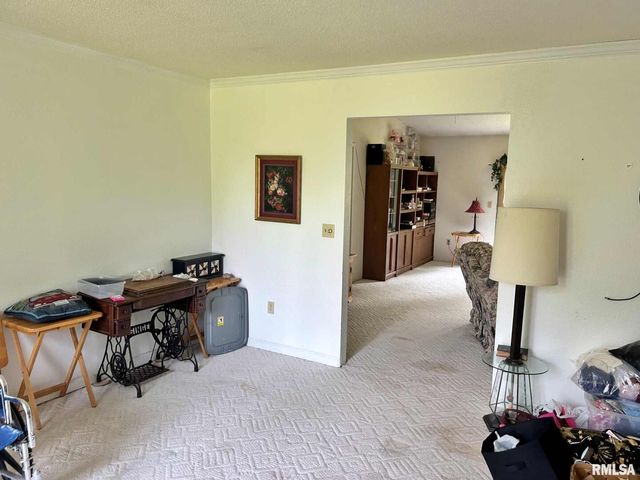 27 Grasty Road, Golconda, IL 62938