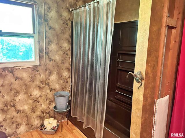 27 Grasty Road, Golconda, IL 62938