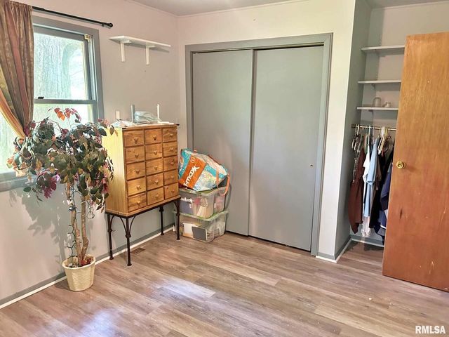 27 Grasty Road, Golconda, IL 62938