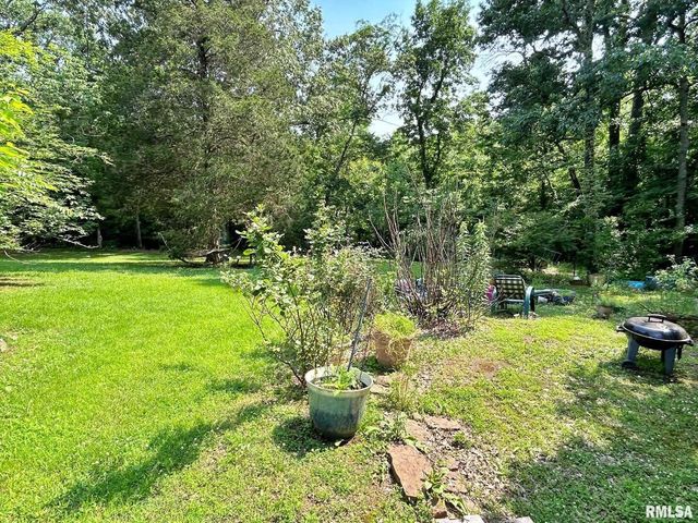 27 Grasty Road, Golconda, IL 62938