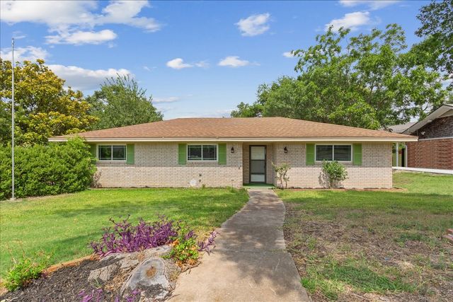 849 Arlington Drive, Woodway, TX 76712