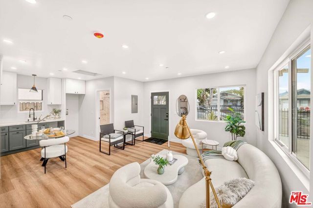 204 E 88th Street, Los Angeles, CA 90003