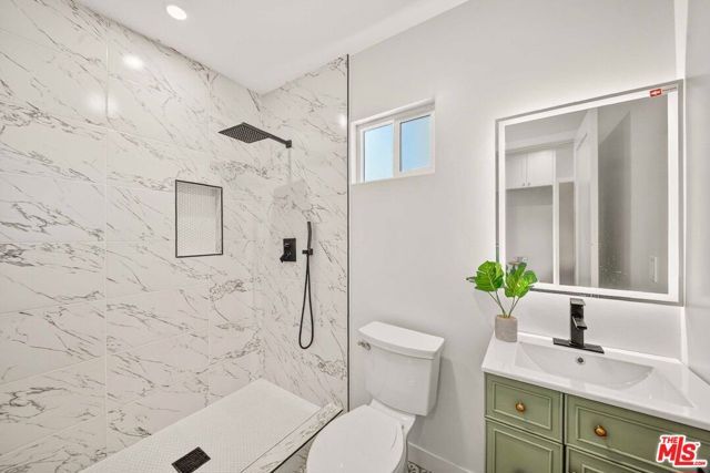 204 E 88th Street, Los Angeles, CA 90003