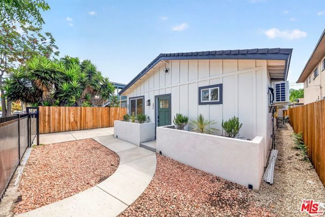 204 E 88th Street, Los Angeles, CA 90003