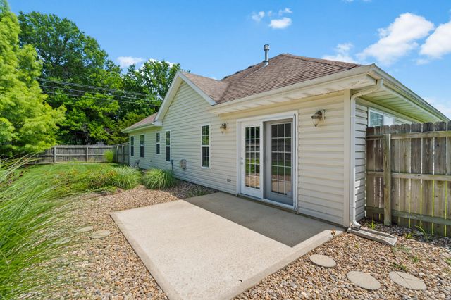 5909 KELSEY DR, Columbia, MO 65202