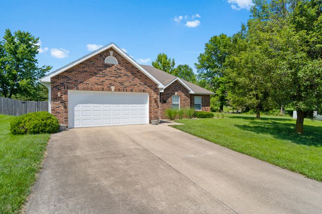 5909 KELSEY DR, Columbia, MO 65202