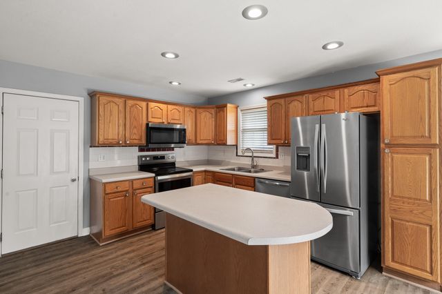 5909 KELSEY DR, Columbia, MO 65202