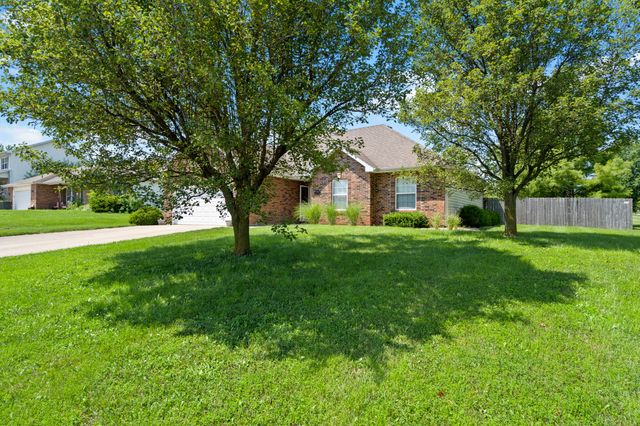 5909 KELSEY DR, Columbia, MO 65202