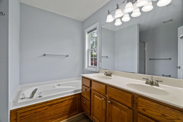5909 KELSEY DR, Columbia, MO 65202