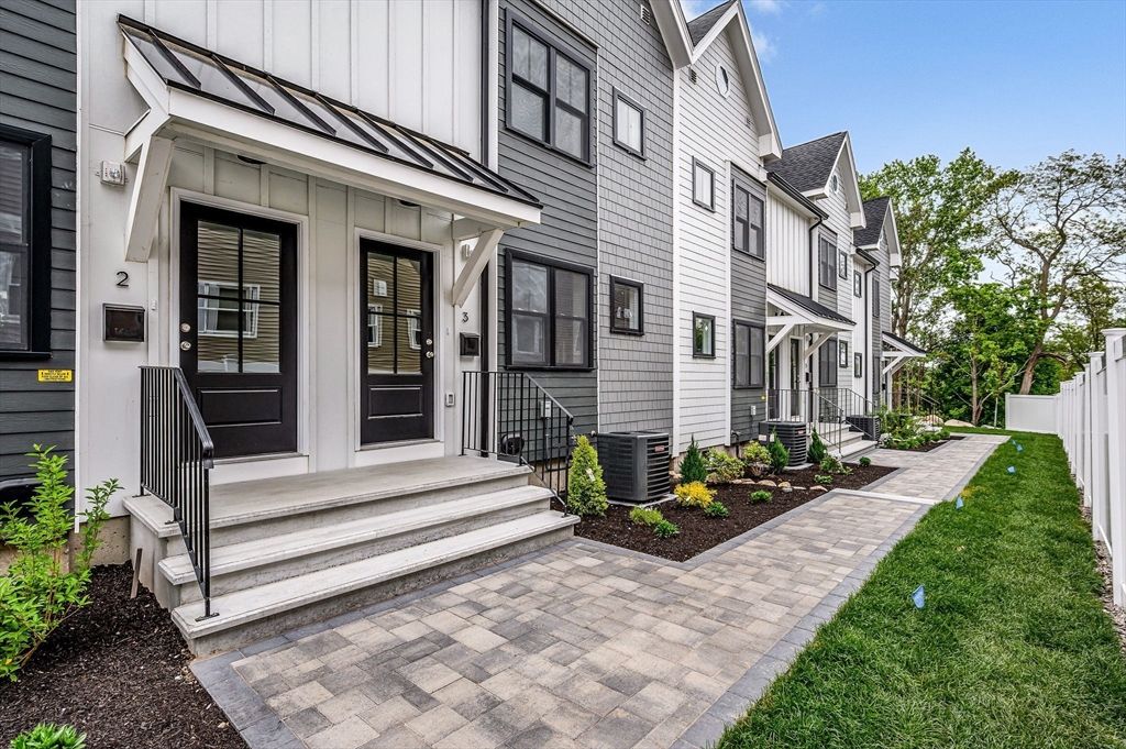 1514 Gorham Street 5, Lowell, MA 01852