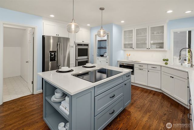 26038 SE 38th Street, Sammamish, WA 98029