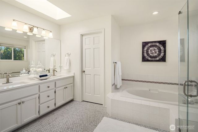 26038 SE 38th Street, Sammamish, WA 98029