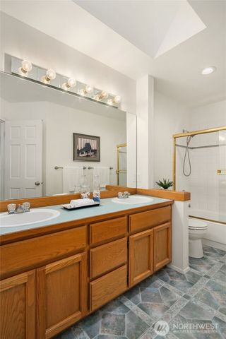 26038 SE 38th Street, Sammamish, WA 98029