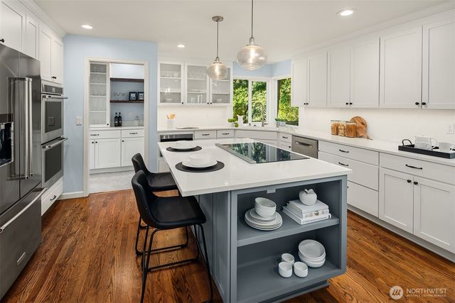 26038 SE 38th Street, Sammamish, WA 98029