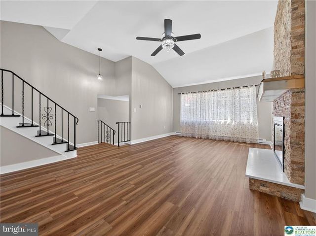 2 E CENTER ST, Nesquehoning, PA 18240
