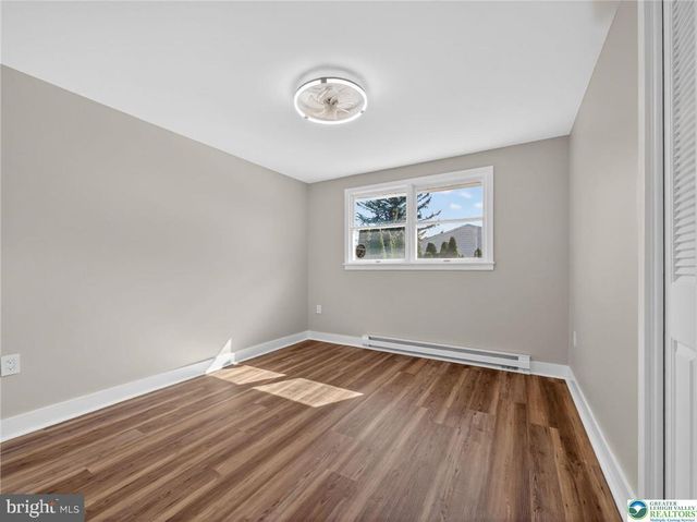 2 E CENTER ST, Nesquehoning, PA 18240
