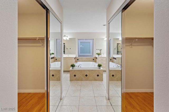 2120 Marsh Tern Court, North Las Vegas, NV 89084