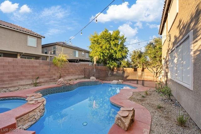 2120 Marsh Tern Court, North Las Vegas, NV 89084