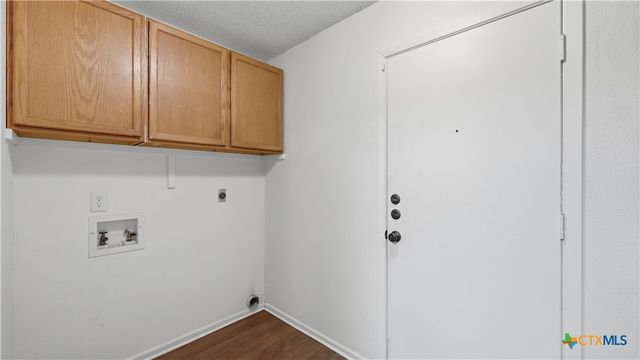 2221 Michigan Street, New Braunfels, TX 78130