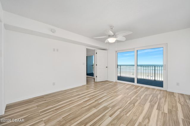 3807 S Atlantic Ave Apt 202, Daytona Beach Shores, FL 32118