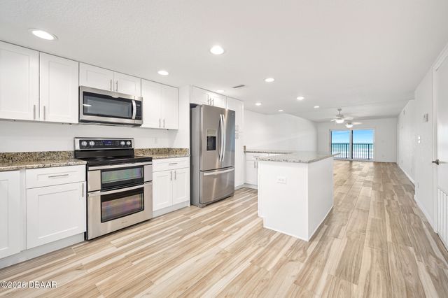 3807 S Atlantic Ave Apt 202, Daytona Beach Shores, FL 32118