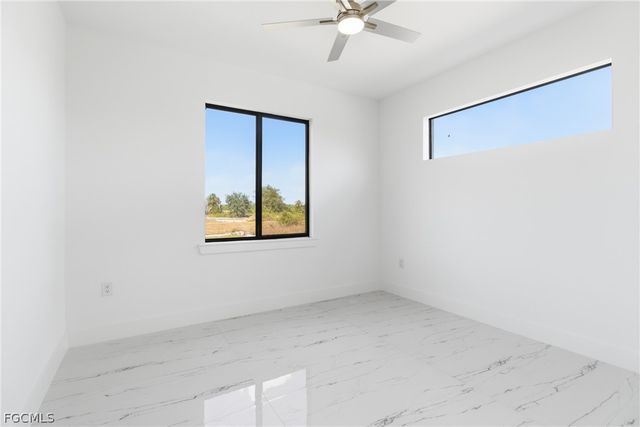 321 Peerless ST, Lehigh Acres, FL 33974