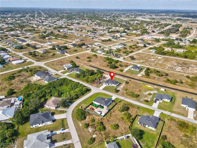 321 Peerless ST, Lehigh Acres, FL 33974