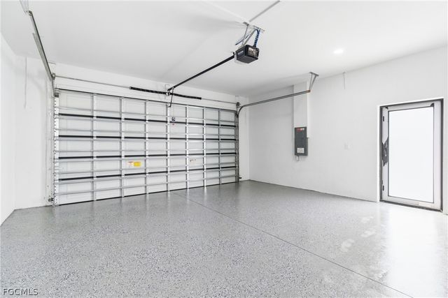 321 Peerless ST, Lehigh Acres, FL 33974