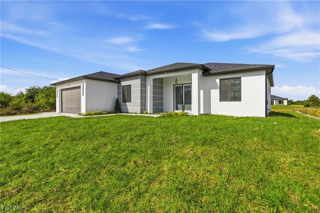 321 Peerless ST, Lehigh Acres, FL 33974