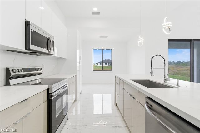 321 Peerless ST, Lehigh Acres, FL 33974