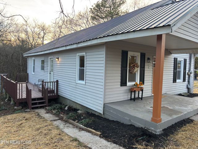 205 Old Dandridge Pike, Strawberry Plains, TN 37871