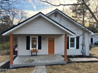 205 Old Dandridge Pike, Strawberry Plains, TN 37871