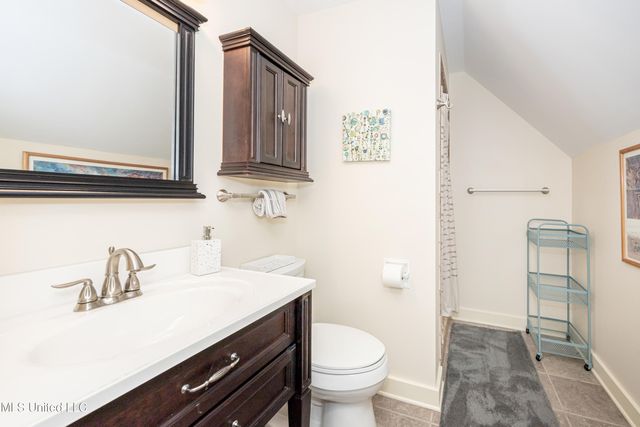 308 Lovers Lane, Ocean Springs, MS 39564